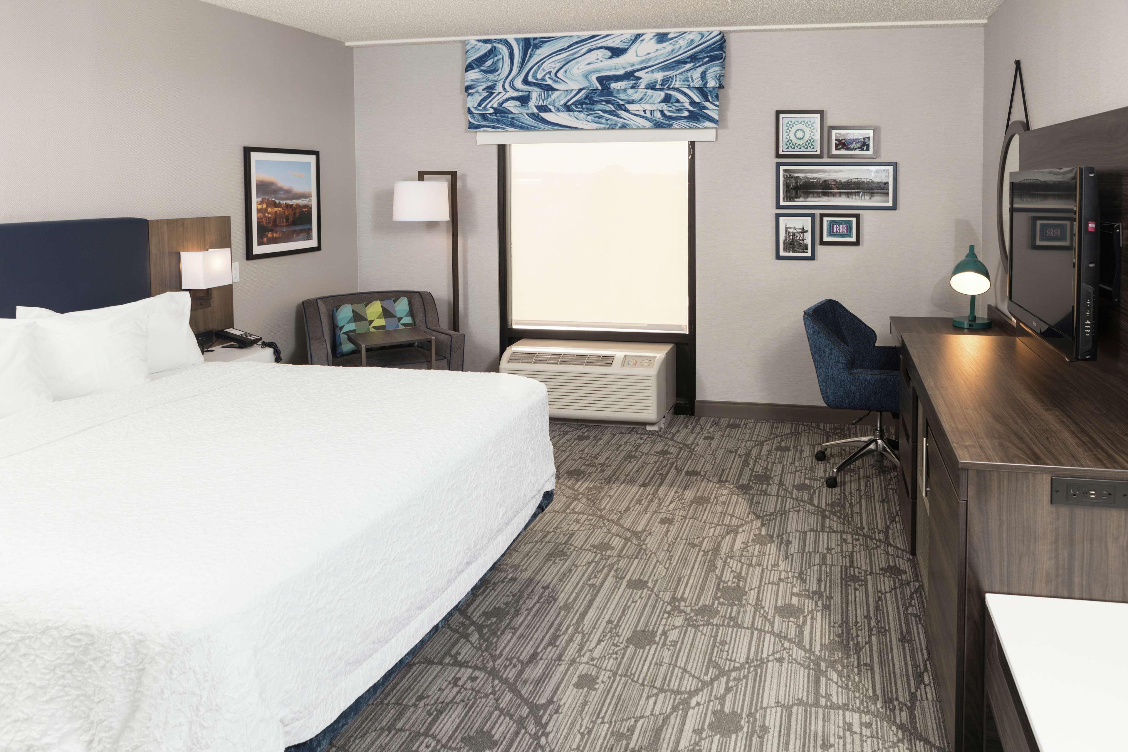 Hampton Inn Easton Exterior photo