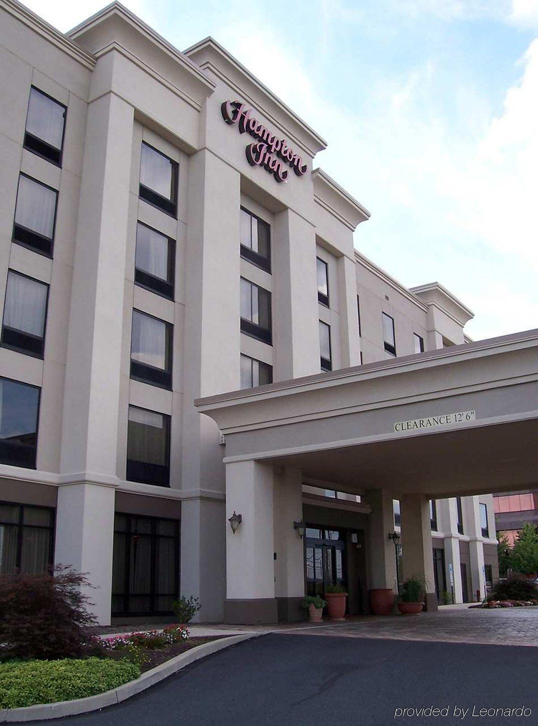 Hampton Inn Easton Exterior photo